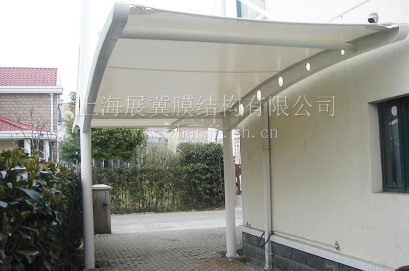 上海东源丽晶7号别墅膜结构遮阳棚