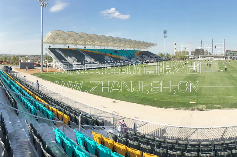美国德克萨斯体育看台膜结构